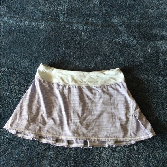 Lululemon shorts - Picture 1 of 3